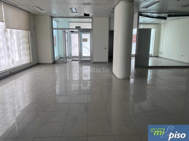 Foto a6db53e6-f983-422c-8ff7-b7a5efc32bb9. Location local commercial dans n/a dans Parquesol Valladolid