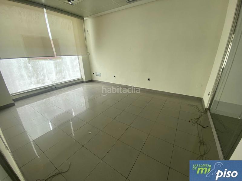 Foto c42b8acd-e1b6-4399-9db7-17aad5fc438c. Location local commercial dans n/a dans Parquesol Valladolid