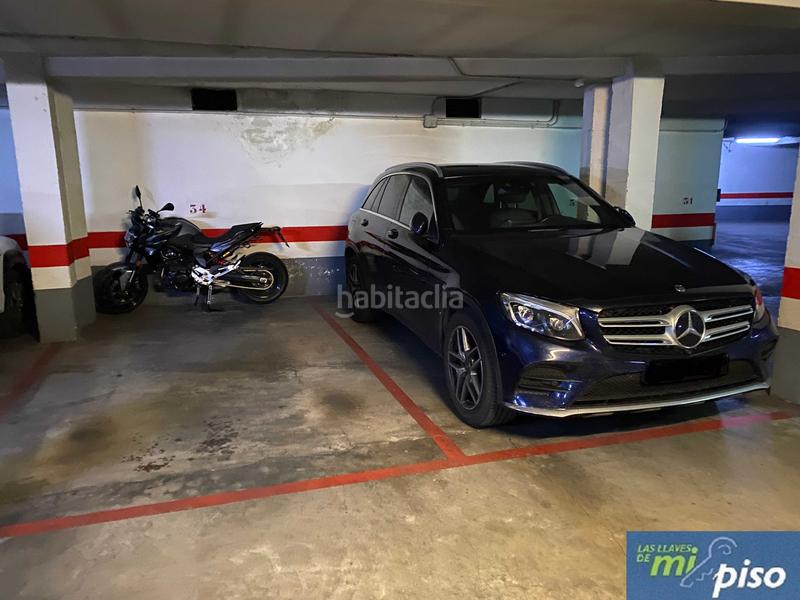 Foto f62b2d01-6aaf-43f7-b5d2-c0091d7adbfd. Posto auto in calle de panaderos 6 in Caño Argales Valladolid