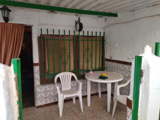 Casa a Calle sacadores 41. Oportunidad casa en nava del rey de cinco dormitorios.