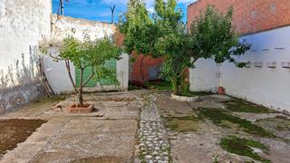 Casa a Calle san isidro 7. Oportunidad casa en siete iglesias de tres dormitorios, dos baño