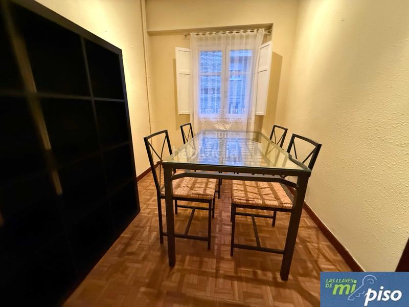 Foto 0d5d7077-2777-4588-8f25-c587e99fba68. Appartamento in calle de fray luis de león 21 in Centro Valladolid