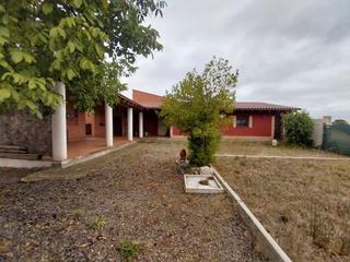 Xalet a Extrarradio diseminados 111. Oportunidad chalet independiente en trigueros del valle con parc
