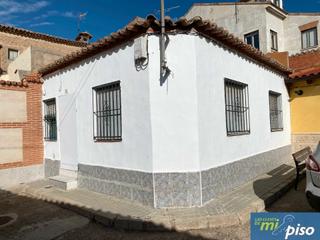 Casa en Calle corro ro 2. Oportunidad casa en tordesillas de tres dormitorios.