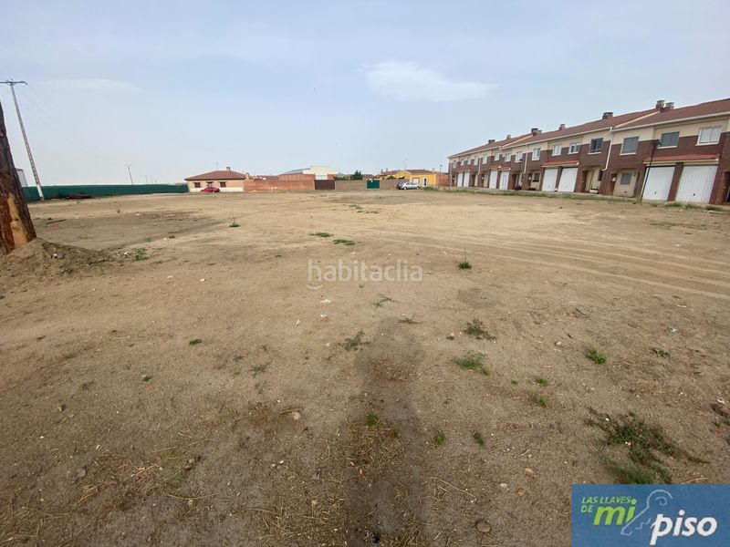 Foto 9dc86e77-8317-48de-bbb7-bc515058e855. Residential plot in calle río ebro 1 in Valdestillas