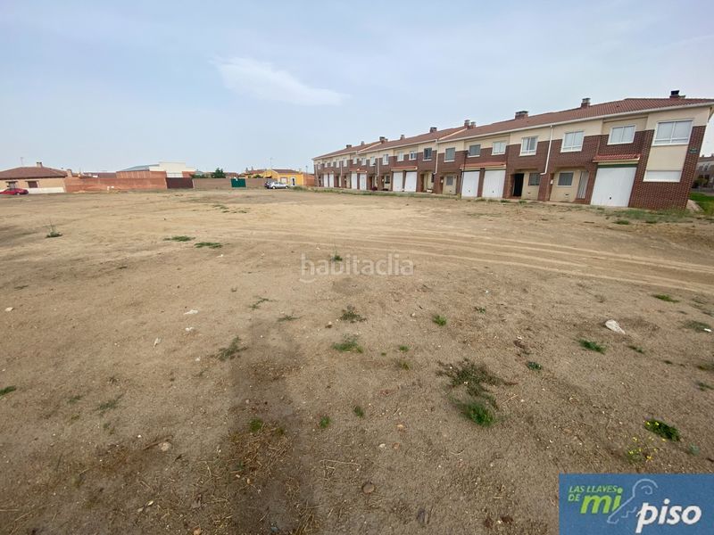 Foto ac576c0d-3627-423f-aa2f-c400b27c14de. Residential plot in calle río ebro 1 in Valdestillas