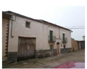 Maison à Calle teso 18. Oportunidad casa en geria de tres dormitorios.