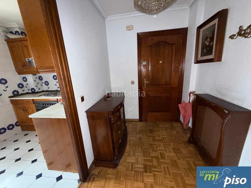 Foto 184f6d49-b1a8-4b79-b238-b65cc52795f1. Piso en paseo del hospital militar 25 oportunidad vivienda en hospital militar de dos dormitorios con garaje. en Valladolid