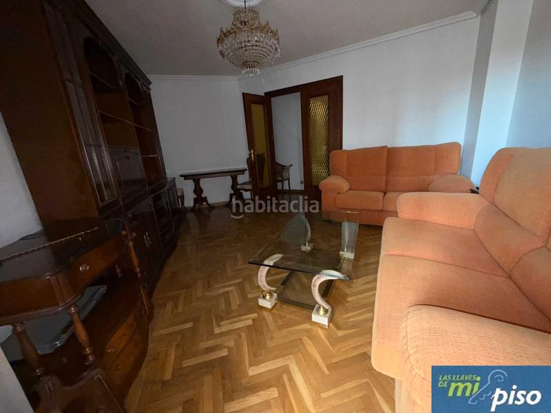 Foto 35595272-ed5d-46a5-8635-abc0637fc3ca. Piso en paseo del hospital militar 25 oportunidad vivienda en hospital militar de dos dormitorios con garaje. en Valladolid