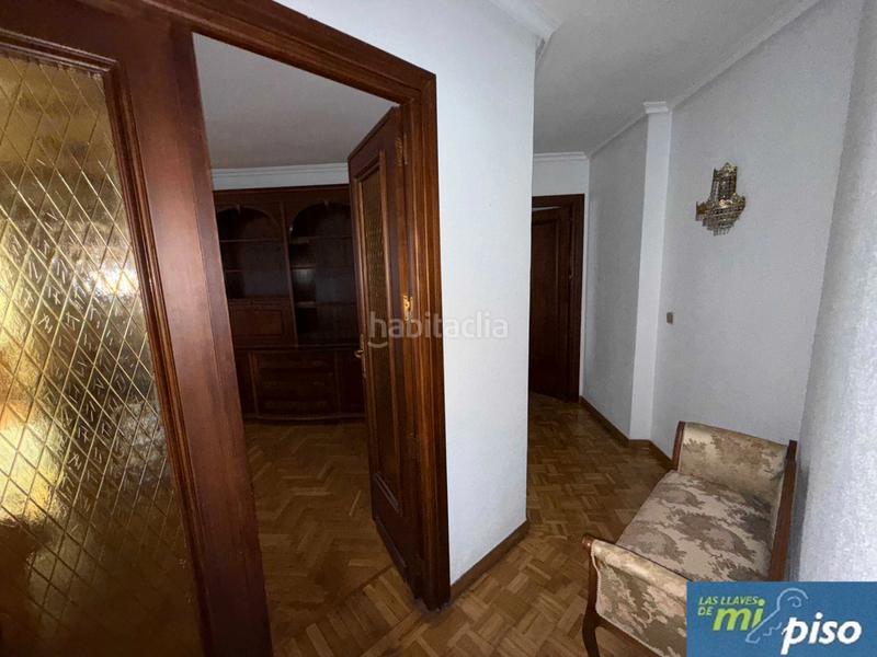 Foto 53f062c9-7305-4810-b21c-740726904406. Piso en paseo del hospital militar 25 oportunidad vivienda en hospital militar de dos dormitorios con garaje. en Valladolid