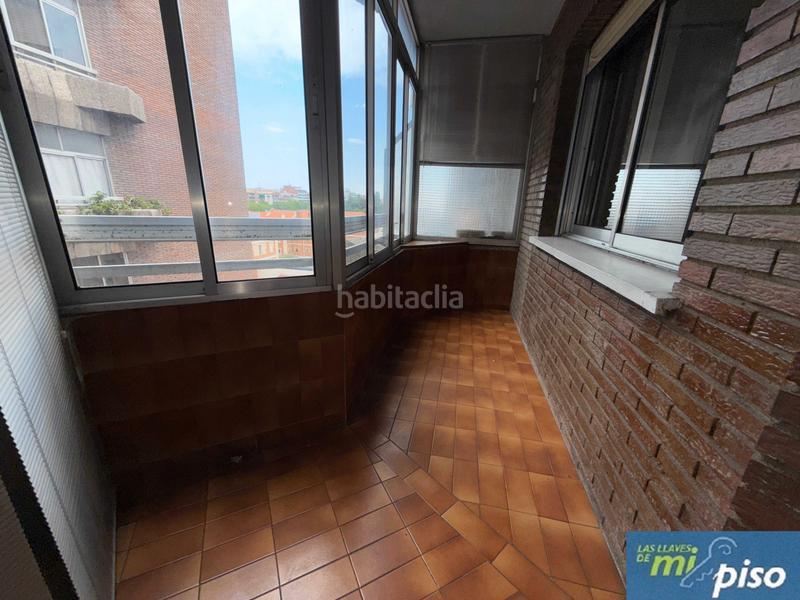 Foto 6777aab1-7925-4e4a-8acc-e077f3b3def4. Piso en paseo del hospital militar 25 oportunidad vivienda en hospital militar de dos dormitorios con garaje. en Valladolid