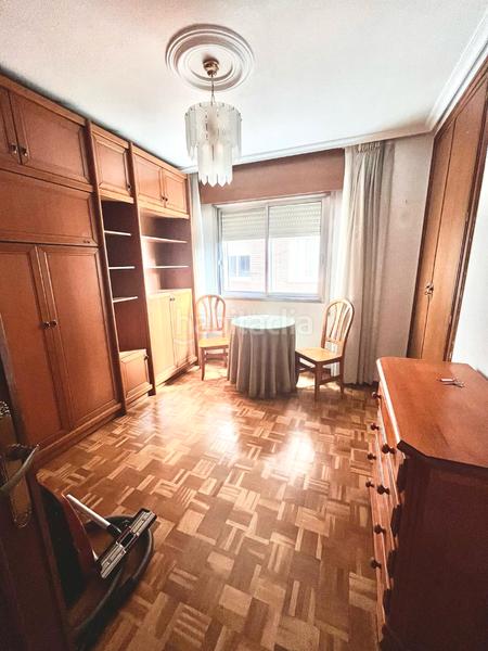 Foto fdbed3a4-71ee-4e52-95a5-a273de3d8bd6. Piso en paseo del hospital militar 25 oportunidad vivienda en hospital militar de dos dormitorios con garaje. en Valladolid