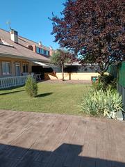 Casa adossada  Calle arco de alcántara. Oportunidad adosado seminuevo de esquina en urbanización los arc
