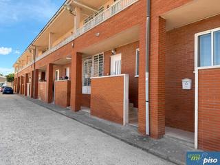 Pis a Calle trillo 12. Oportunidad vivienda en villanubla de dos dormitorios con garaje