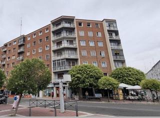 Piso en Calle rondilla santa teresa 26. Oportunidad vivienda en san pablo de cinco dormitorios, dos baño