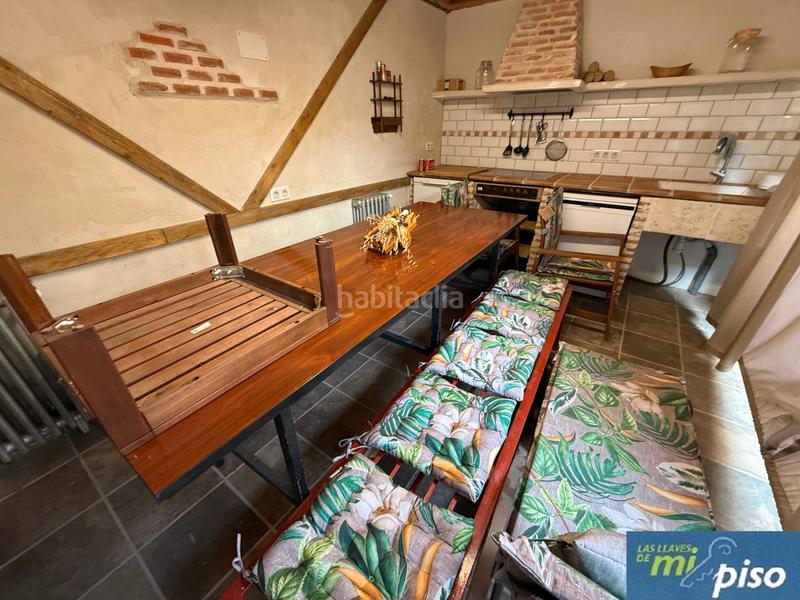 Foto 37868493-e71c-4d62-bdf2-a694c8a19724. Casa a schiera in calle virgen de la peña 50 in Tordesillas