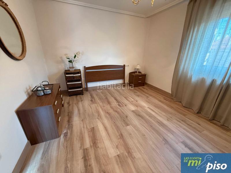 Foto a3b41b56-ec43-4dba-8c6a-51a65e444773. Casa a schiera in calle virgen de la peña 50 in Tordesillas