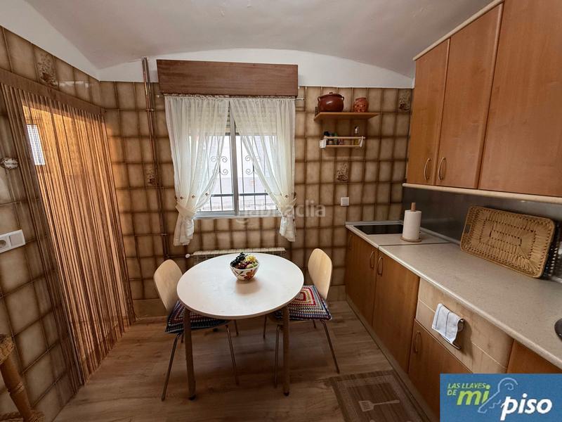 Foto f4f9078c-e8d5-4b25-ab93-bc57e8ea802a. Casa a schiera in calle virgen de la peña 50 in Tordesillas