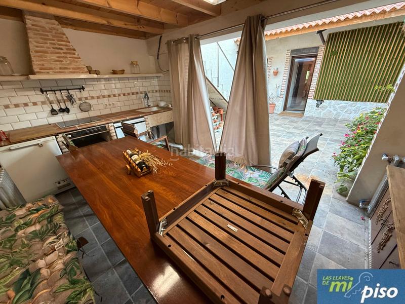 Foto f993276f-6f5c-4bbd-8bff-70a26e151f58. Casa a schiera in calle virgen de la peña 50 in Tordesillas