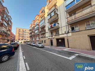 Pis a Calle tera 1. Oportunidad vivienda reformada en las delicias de tres dormitori