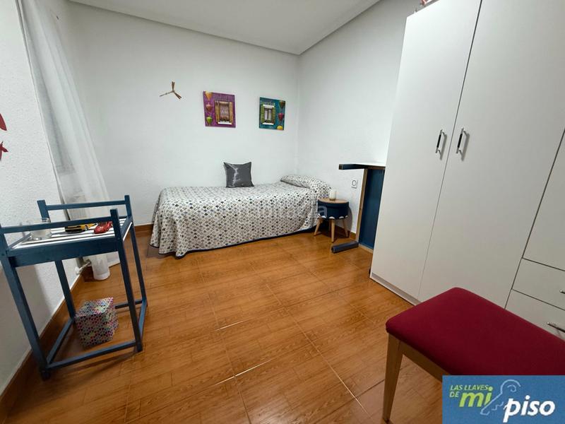 Foto 962b2b5b-6198-4638-bc52-8d0828423c62. Pis a calle tera 1 a Delicias Valladolid