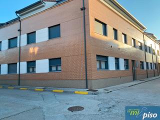 Appartement  Calle luis del valle 16. Oportunidad vivienda nueva en arrabal de portillo de dos dormito