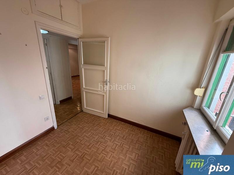 Foto b3ef7961-a51a-4790-801e-c6b5c7a92b8c. Pis a calle san felipe 1 a Centro Valladolid