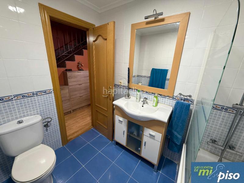 Foto a4f3676e-71d3-4b0c-9ce1-7ae2a5bdbb79. Casa adossada a camino hondo 9 a Cistérniga