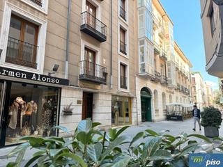 Pis a Calle montero calvo 5. Oportunidad vivienda en pleno centro de la ciudad de un dormitor