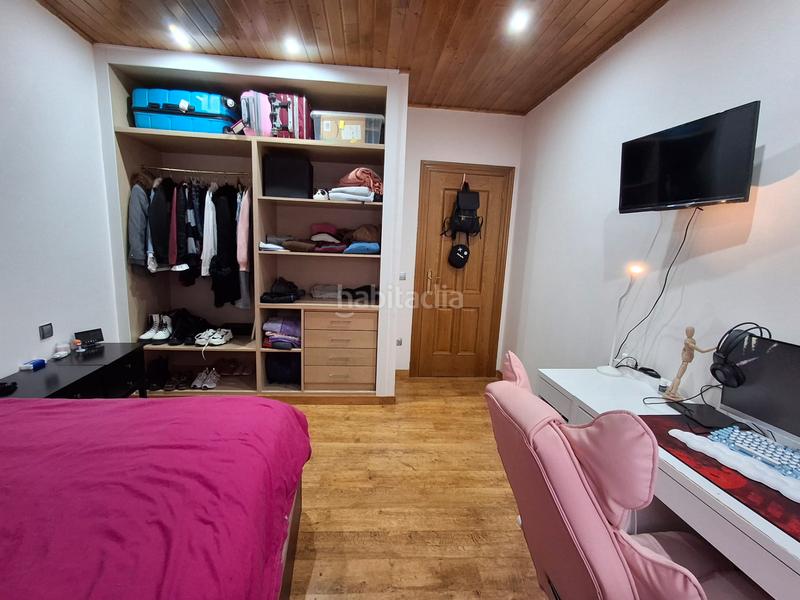 Foto 4f3a09ce-876c-4df0-bd77-65b4b33dd9ff. Casa a schiera con camino riscaldamento in Cigales