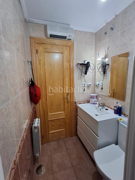 Foto 679a09dc-47ff-48fd-b092-89ecd42885d9. Casa a schiera con camino riscaldamento in Cigales