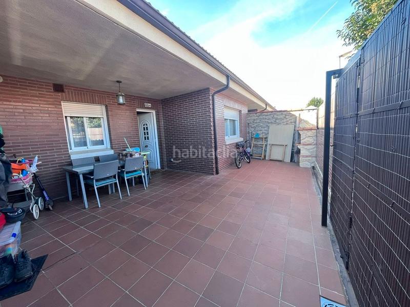 Foto a9fb90c9-ac13-455f-a163-186ea48eddd7. Casa a schiera con camino riscaldamento in Cigales