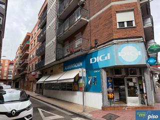 Appartamento  Calle flores 7. Oportunidad vivienda en la circular de tres dormitorios.