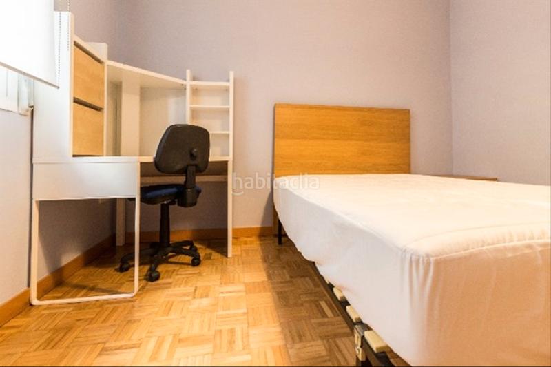 Foto 5c78c355-101a-49b2-9ffd-227bdbf37155. Appartement dans calle de hernando de acuña 27 dans Valladolid