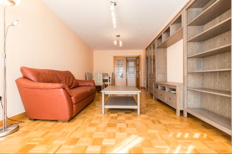 Foto c56759f2-429e-4505-8e0d-9185ea435568. Appartement dans calle de hernando de acuña 27 dans Valladolid