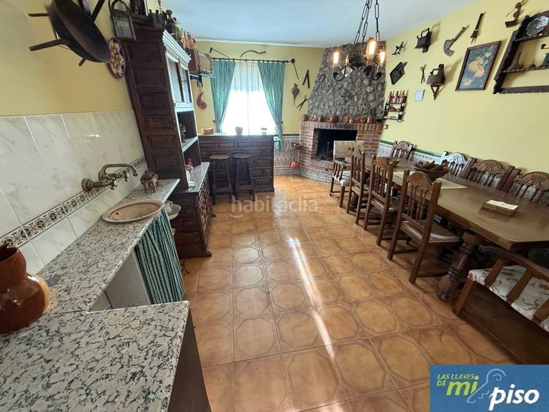 Foto 252d04a1-9682-426b-b87e-a3b40c1f1ded. Chalet con camino riscaldamento parcheggio in Soto de Medinilla Valladolid