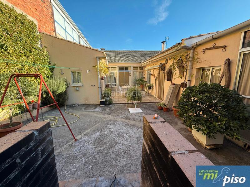 Foto 6d05fdc1-ef82-4e0c-9509-fae5a8f353cb. Chalet con camino riscaldamento parcheggio in Soto de Medinilla Valladolid