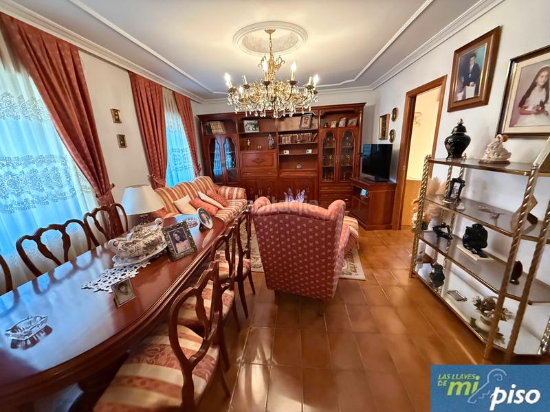 Foto bd81a8cd-653f-4042-8206-72d6fda0111d. Chalet con camino riscaldamento parcheggio in Soto de Medinilla Valladolid