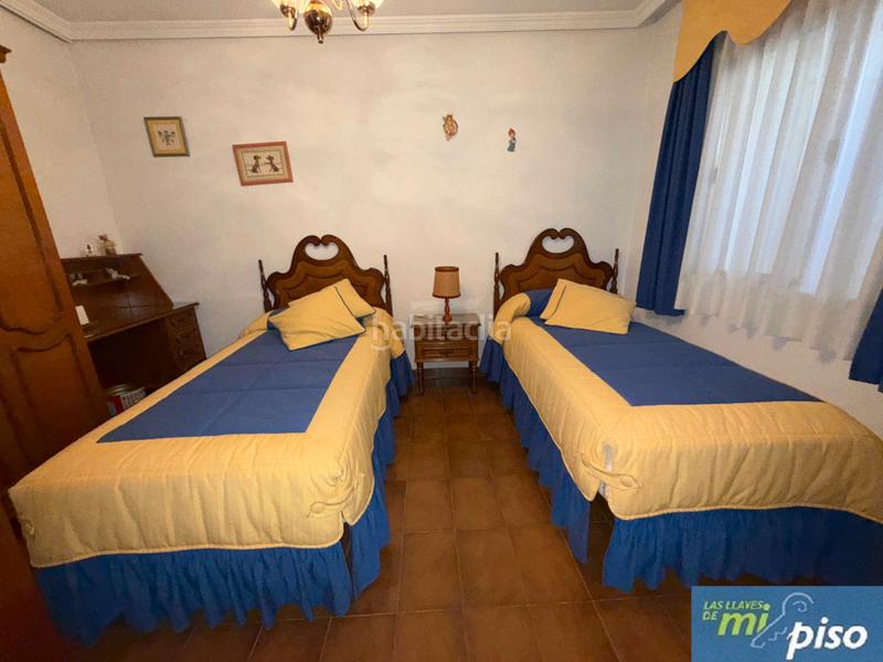 Foto f29741b7-1d2b-4331-9513-92238c275be0. Chalet con camino riscaldamento parcheggio in Soto de Medinilla Valladolid