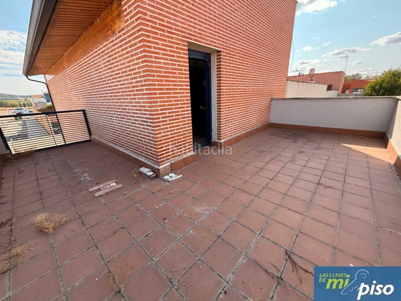 Foto 002db0d1-cb2b-40b1-963b-0e5a8ddefac1. Casa a schiera con camino riscaldamento parcheggio in Cabezón de Pisuerga