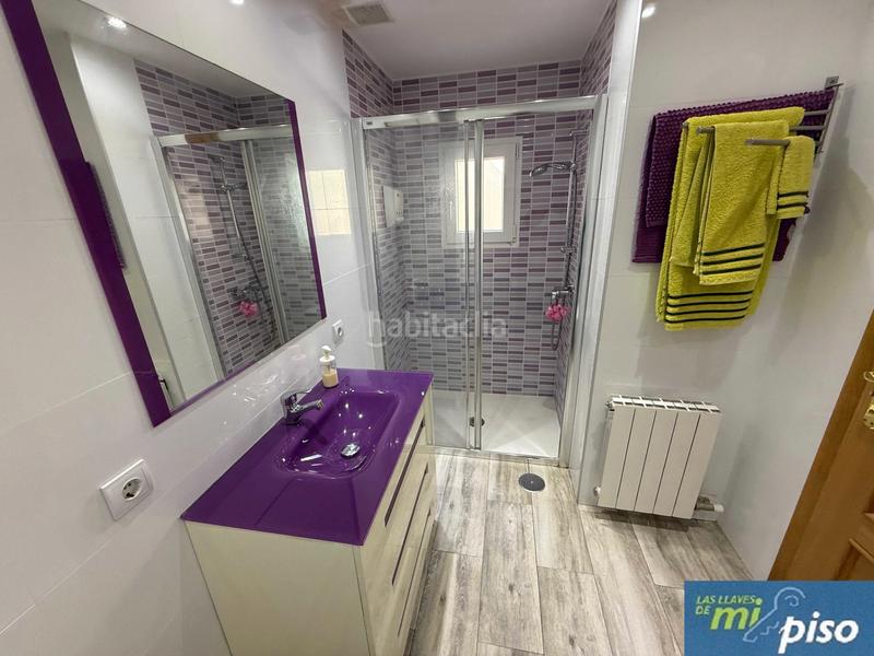 Foto 04c10131-5288-4e30-907a-b24a5f6d25b7. Casa a schiera con camino riscaldamento parcheggio in Cabezón de Pisuerga