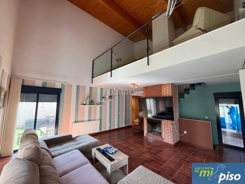 Foto 3d9b8bf8-d7b1-4c81-9485-58816f167bc5. Casa a schiera con camino riscaldamento parcheggio in Cabezón de Pisuerga