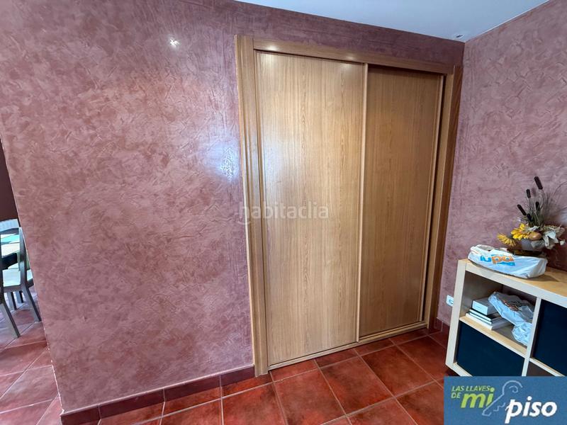 Foto 8cbb7c6d-f050-47a6-8c26-2f8bd7743b8f. Casa a schiera con camino riscaldamento parcheggio in Cabezón de Pisuerga