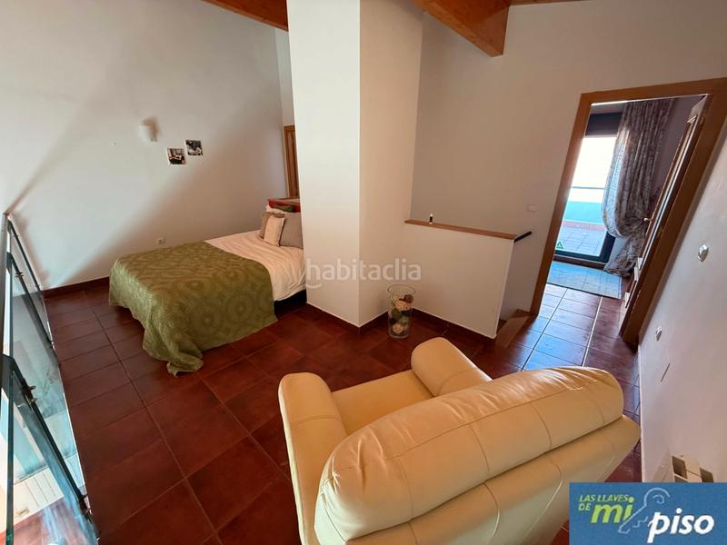 Foto 9d96d235-e68d-4b0a-9ea4-7d68073a6a70. Casa a schiera con camino riscaldamento parcheggio in Cabezón de Pisuerga