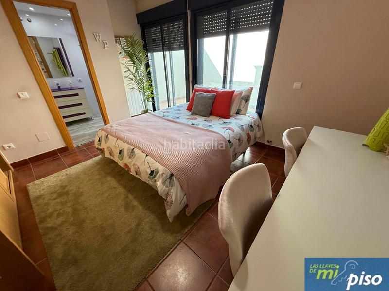 Foto 9ed204bd-efcb-4583-9233-bc1f636fd375. Casa a schiera con camino riscaldamento parcheggio in Cabezón de Pisuerga