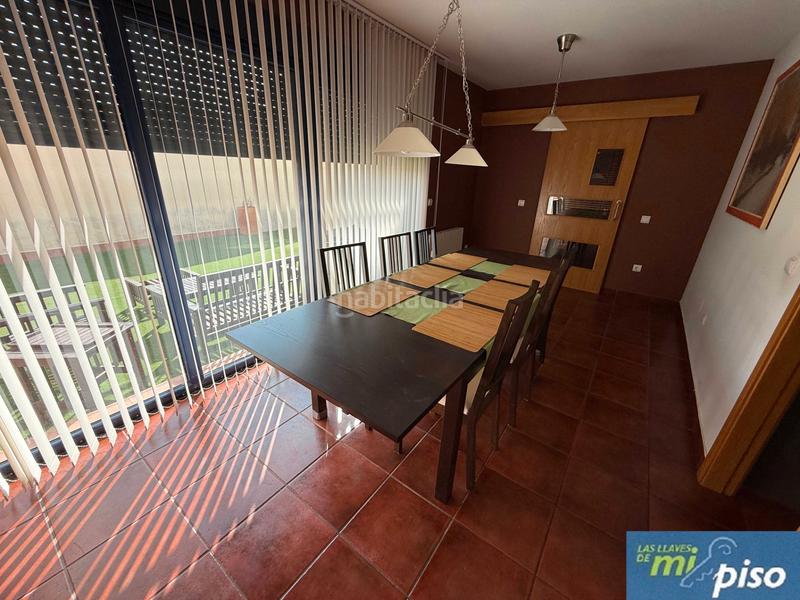 Foto bb63ffd2-9aed-4c71-bfd4-eaa245df36c2. Casa a schiera con camino riscaldamento parcheggio in Cabezón de Pisuerga