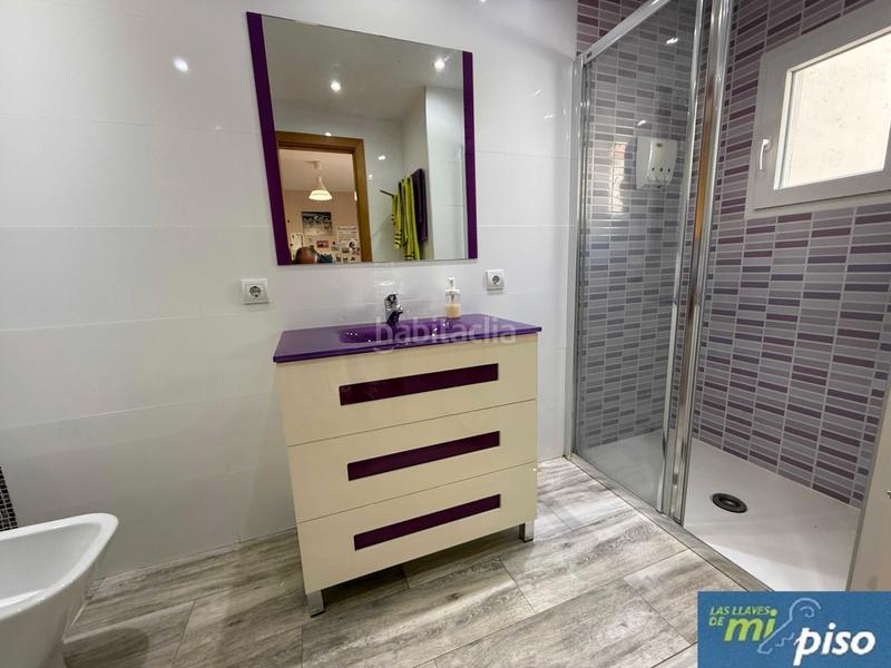 Foto bcb81ac1-0982-43f9-8774-2f5cb1773de2. Casa a schiera con camino riscaldamento parcheggio in Cabezón de Pisuerga