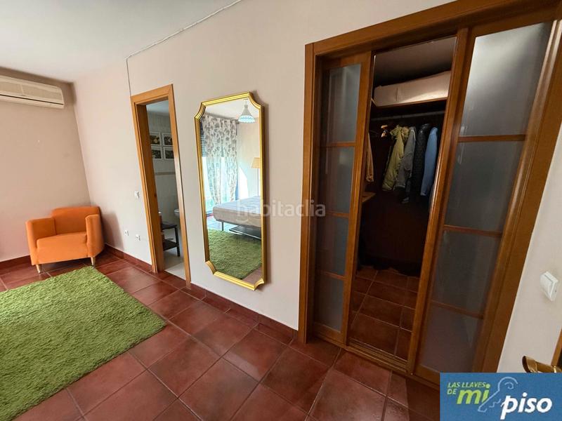 Foto d65e75df-ce4f-4a8a-85fb-8177cdbcd70b. Casa a schiera con camino riscaldamento parcheggio in Cabezón de Pisuerga