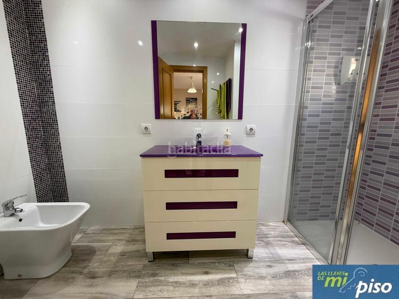 Foto ee0b2336-0201-40ae-991a-810bcf749ff5. Casa a schiera con camino riscaldamento parcheggio in Cabezón de Pisuerga