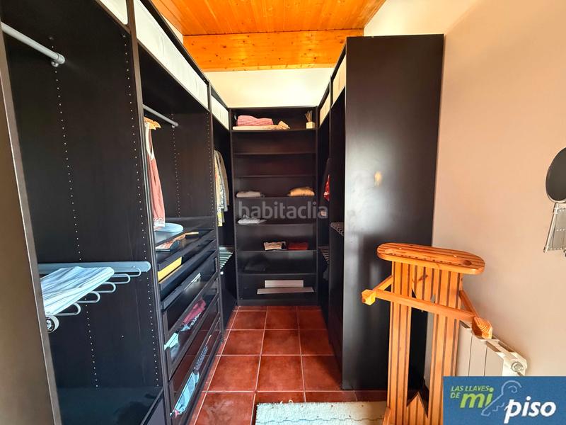 Foto fcab29e8-826f-4a1f-9a41-2fcde2937418. Casa a schiera con camino riscaldamento parcheggio in Cabezón de Pisuerga